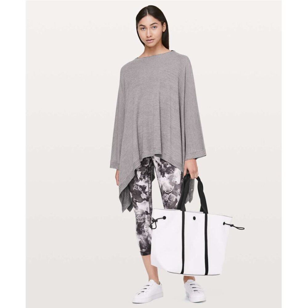 Lululemon Divinity Scarf - Picture 2 of 12